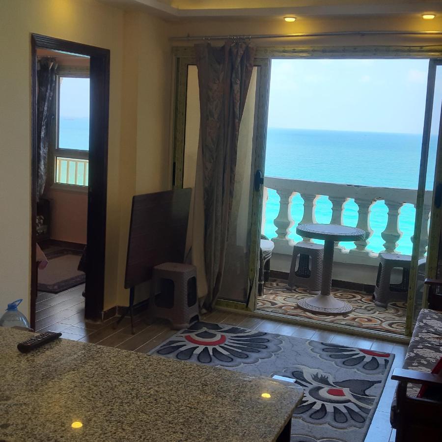 Panorama Apartment With A Charming Sea And Swimming Pool View Near Alexandria With Free Wifi شقة باطلالة ساحرة على البحر وحمام السباحة Екстер'єр фото